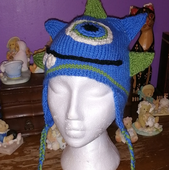 Monster Hat - Picture 1 of 3